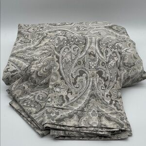 Pottery Barn Paisley Duvet Cover in Gray and Cream